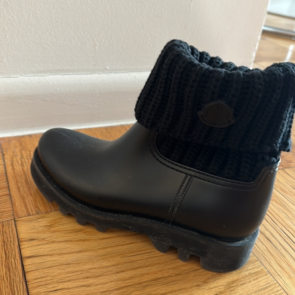 Moncler Ginette Boot - Picture 6 of 8